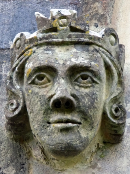 Carved head of a Queen, (2016)